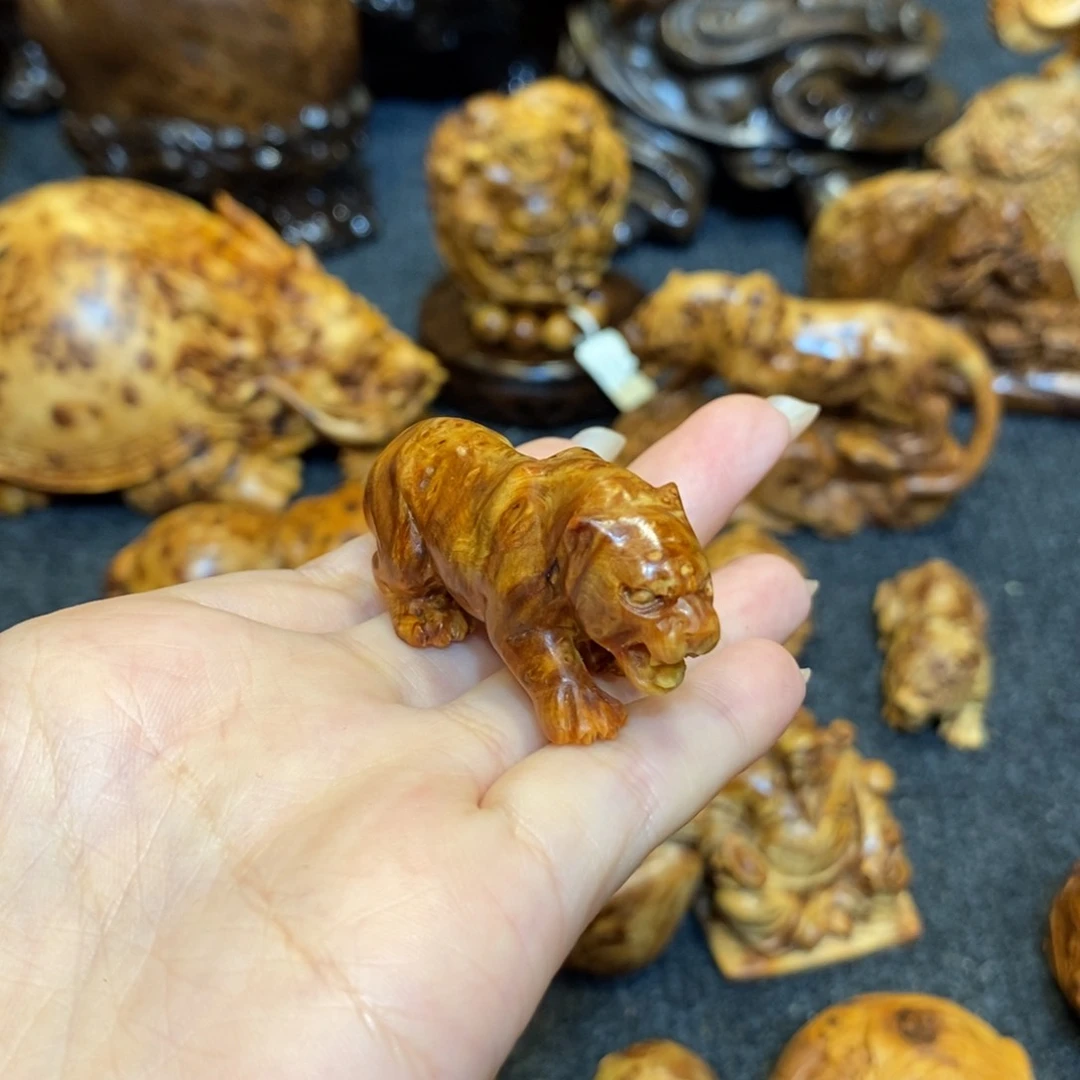 柏木（崖柏）石****粉陈化瘤疤豹子