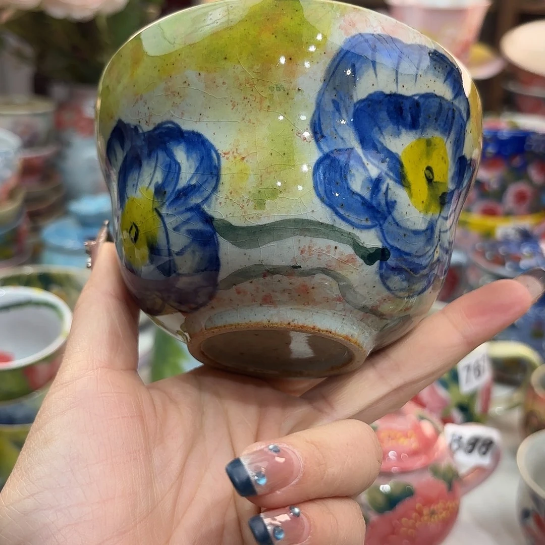 瓷片你在那里等他吗现在