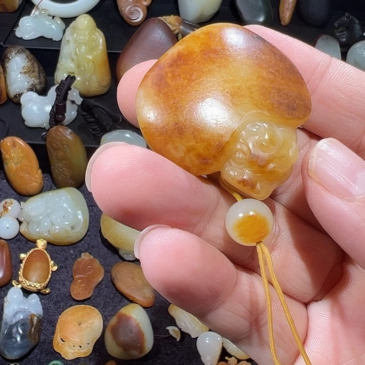 B***R和田玉未镶嵌吊坠(不含链)