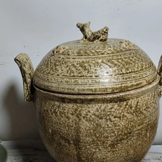 一***瓦青瓷窑瓷器，完整器