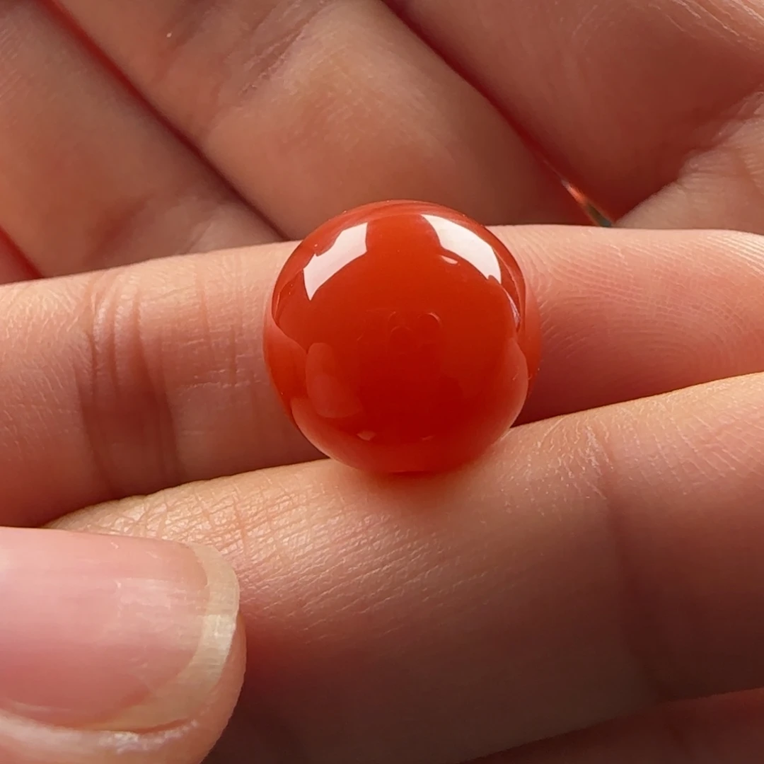 南红玛瑙未镶嵌圆珠：14满色满肉 孔道看不见的冰裂