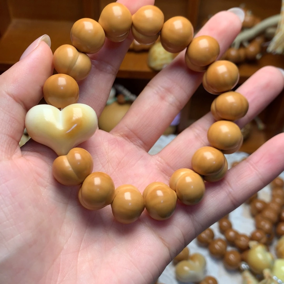 猴头核桃吊坠高定屁桃15➕手串