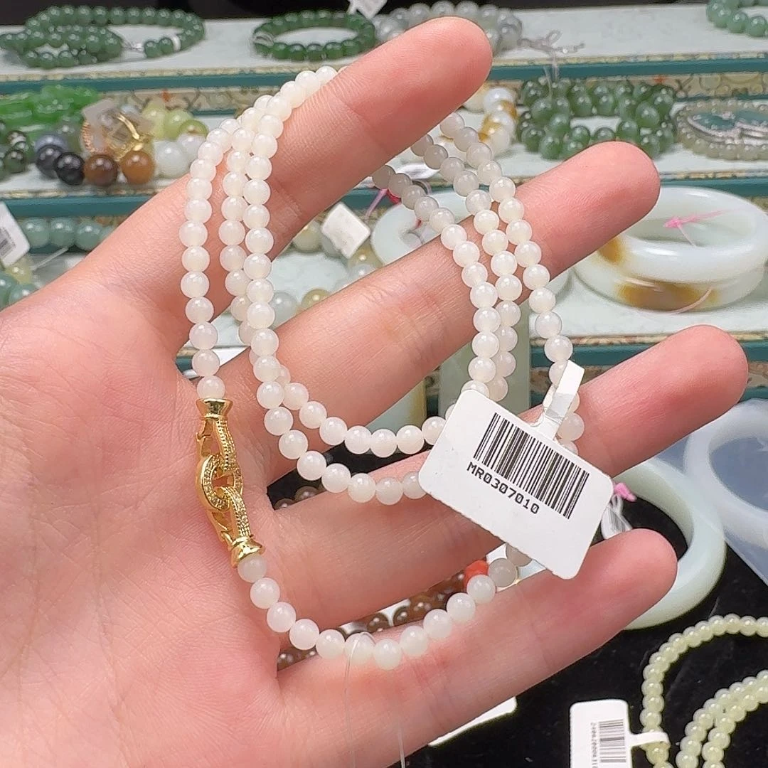 和田玉手串未镶嵌?****?