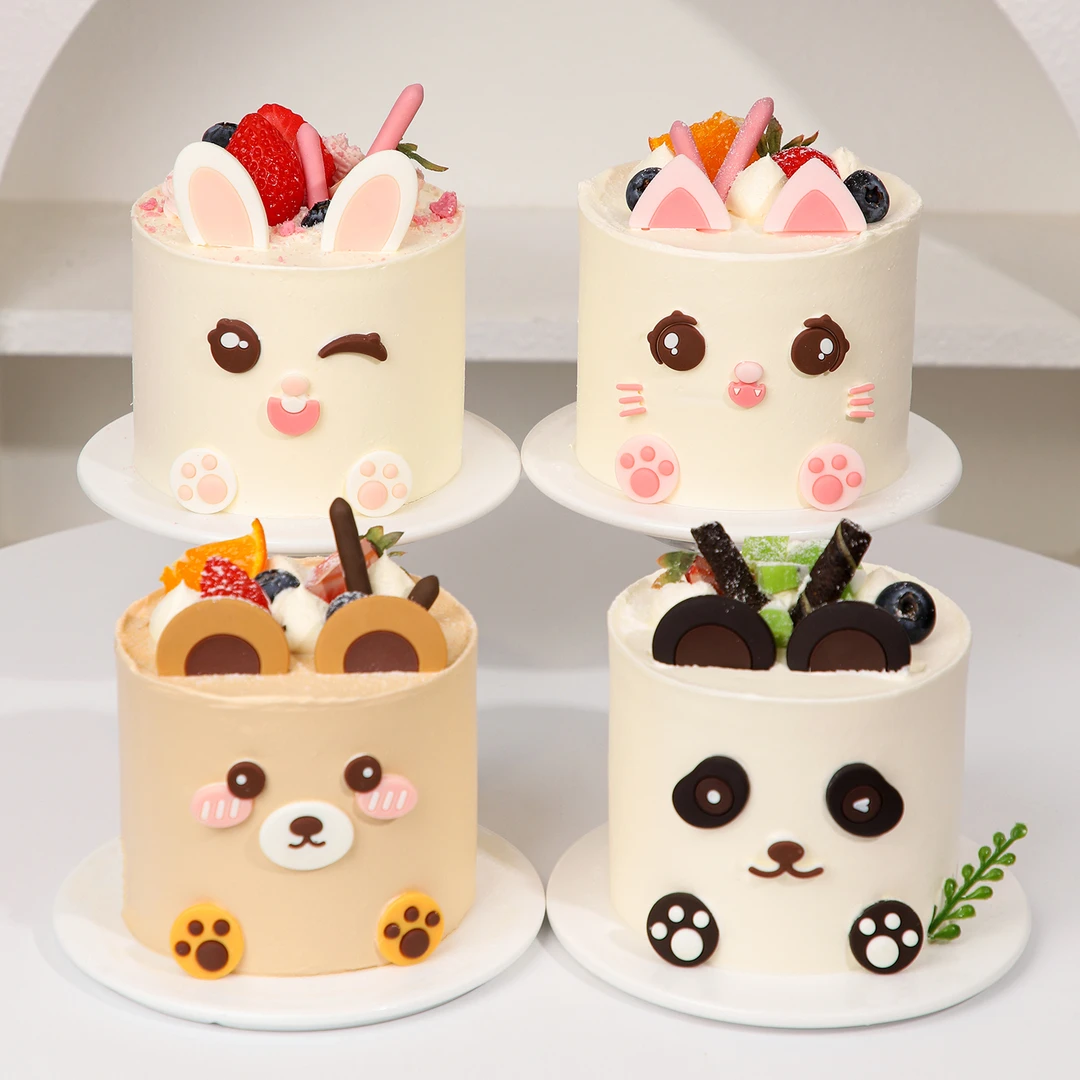 小熊蛋糕装饰摆件宝宝儿童卡通动物甜品点缀小兔子猫咪巧克力插件