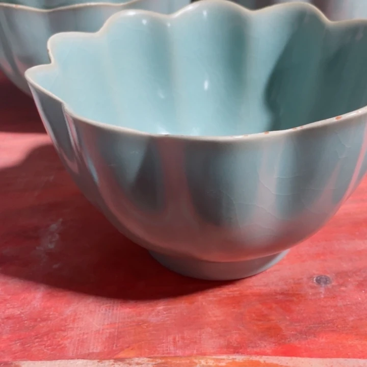 仿古天青釉莲花温婉