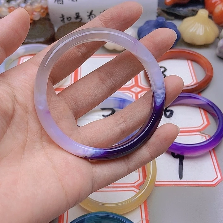 【闪购商品】未镶嵌玛瑙/玉髓珠宝半成品约*