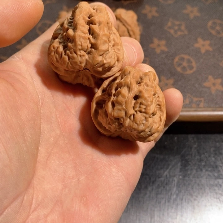文玩核桃吊坠蛤蟆