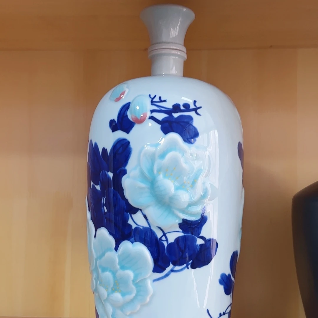 5斤装青花牡丹酒瓶