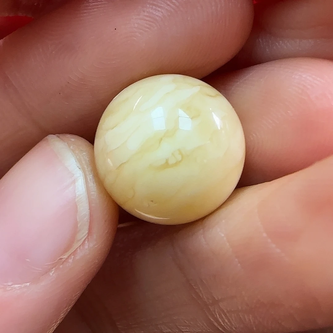 蜜蜡未镶嵌珠宝奇石