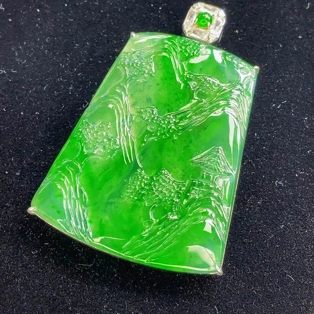 吊坠(不含链)未镶嵌翡翠