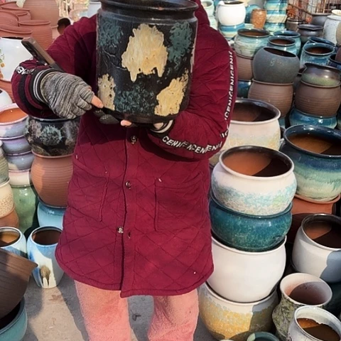 口21高24瑕疵盆子。