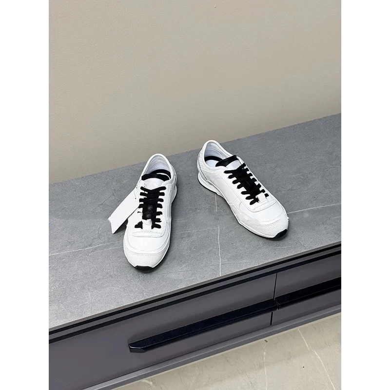 2025/ss新款德训休闲鞋  早春新款简约休闲鞋女
