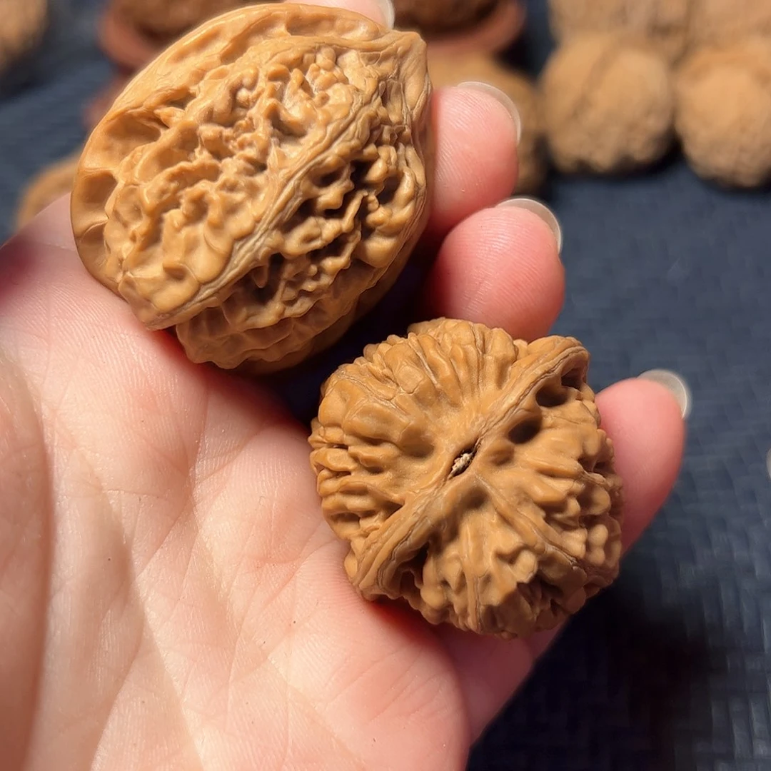 文玩核桃吊坠凹*曼