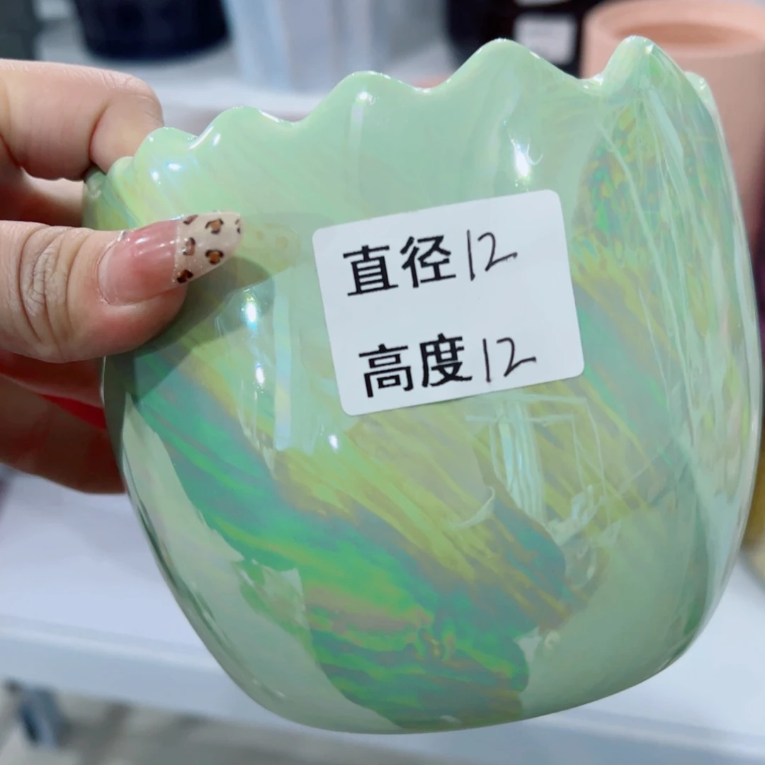 有孔，陶瓷花盆满10米包邮发货。