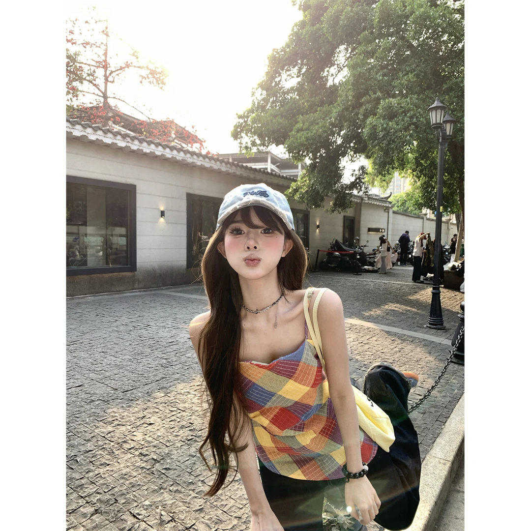 法式彩色格子吊带背心女夏季不规则设计感开叉甜辣妹海边外穿上衣