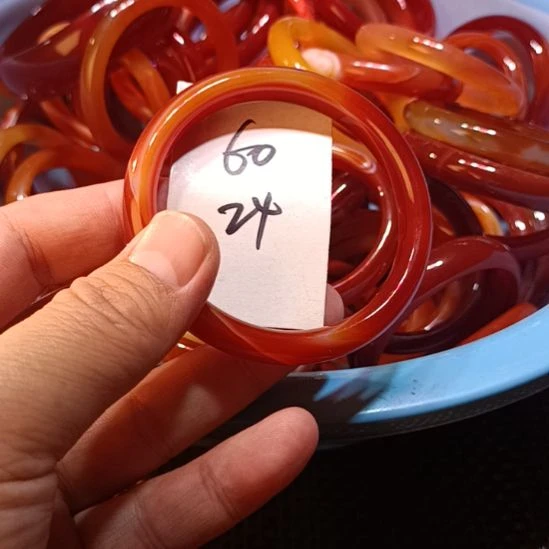 玛瑙/玉髓未镶嵌手镯