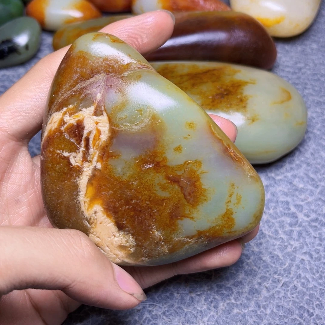 未镶嵌和田玉珠宝奇石