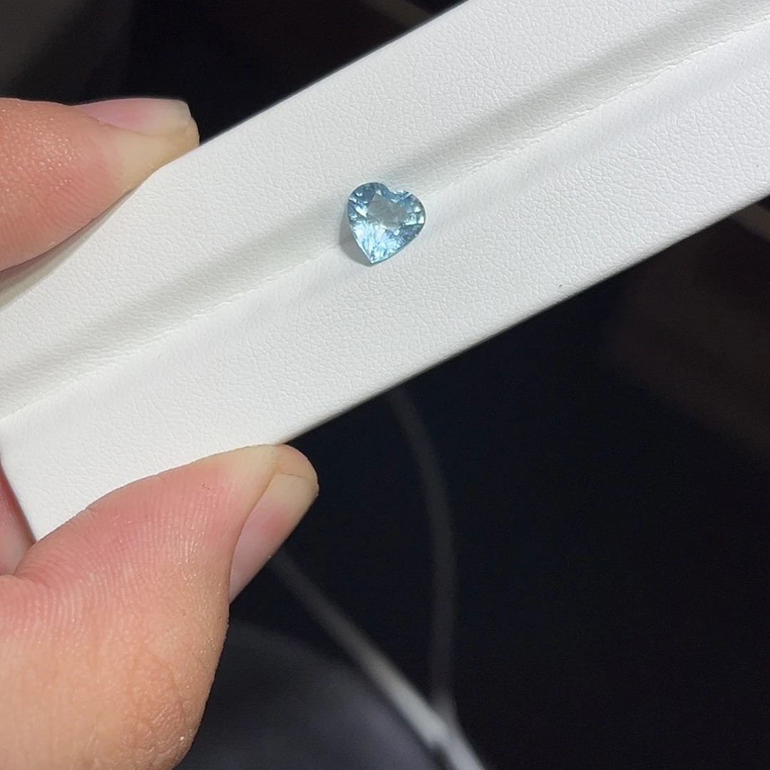 海蓝宝石裸石裸石心7.5