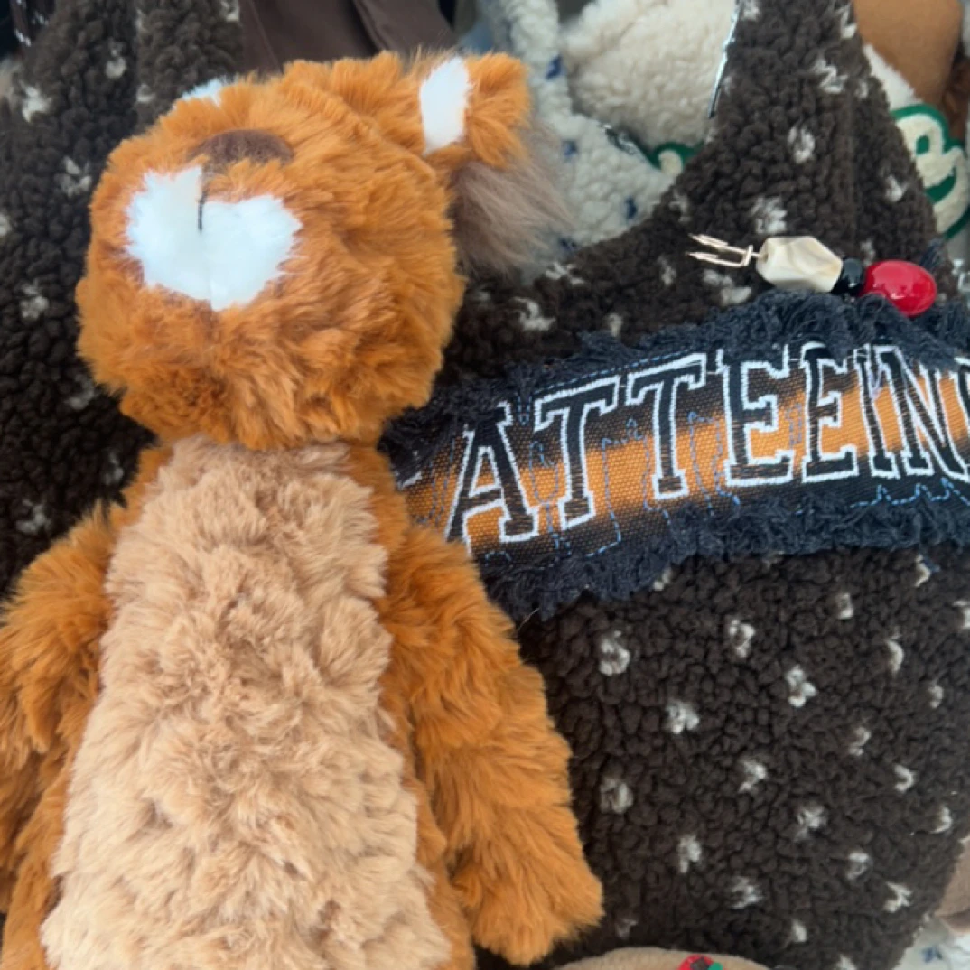 兜兜家棕点点毛毛斜挎包