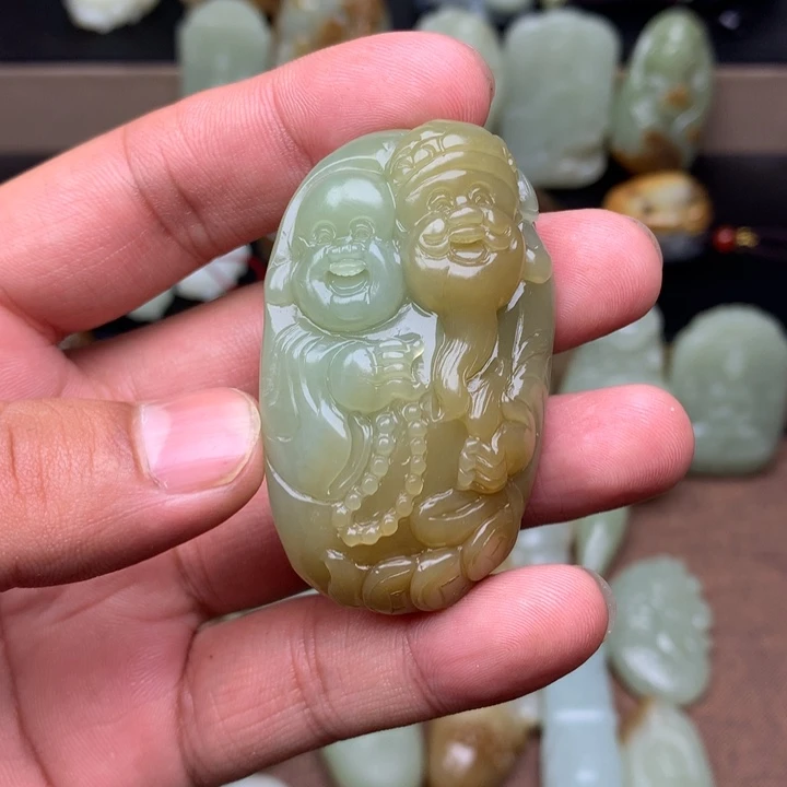 常***龙和田玉（糖玉）未镶嵌颈饰