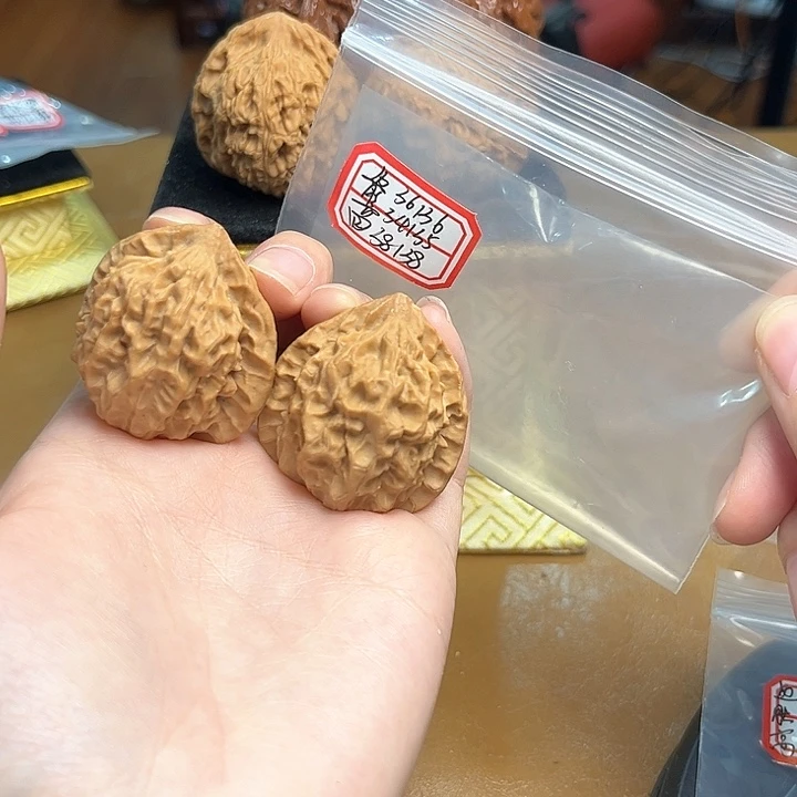 把件文玩核桃非嫁接官帽