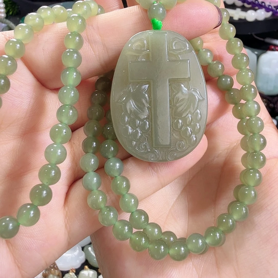 和田玉未镶嵌颈饰