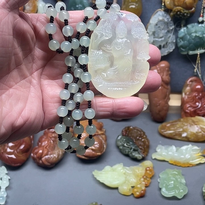 蛇纹石玉未镶嵌挂件