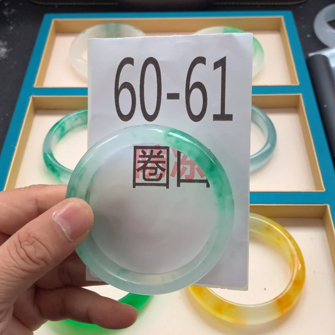 1石英岩玉手镯手镯