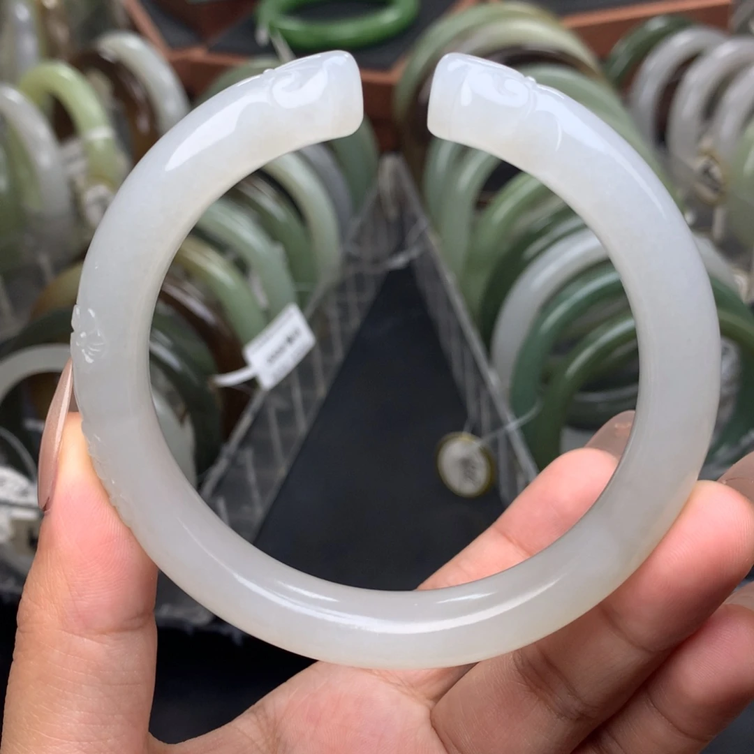 未镶嵌手镯和田玉61