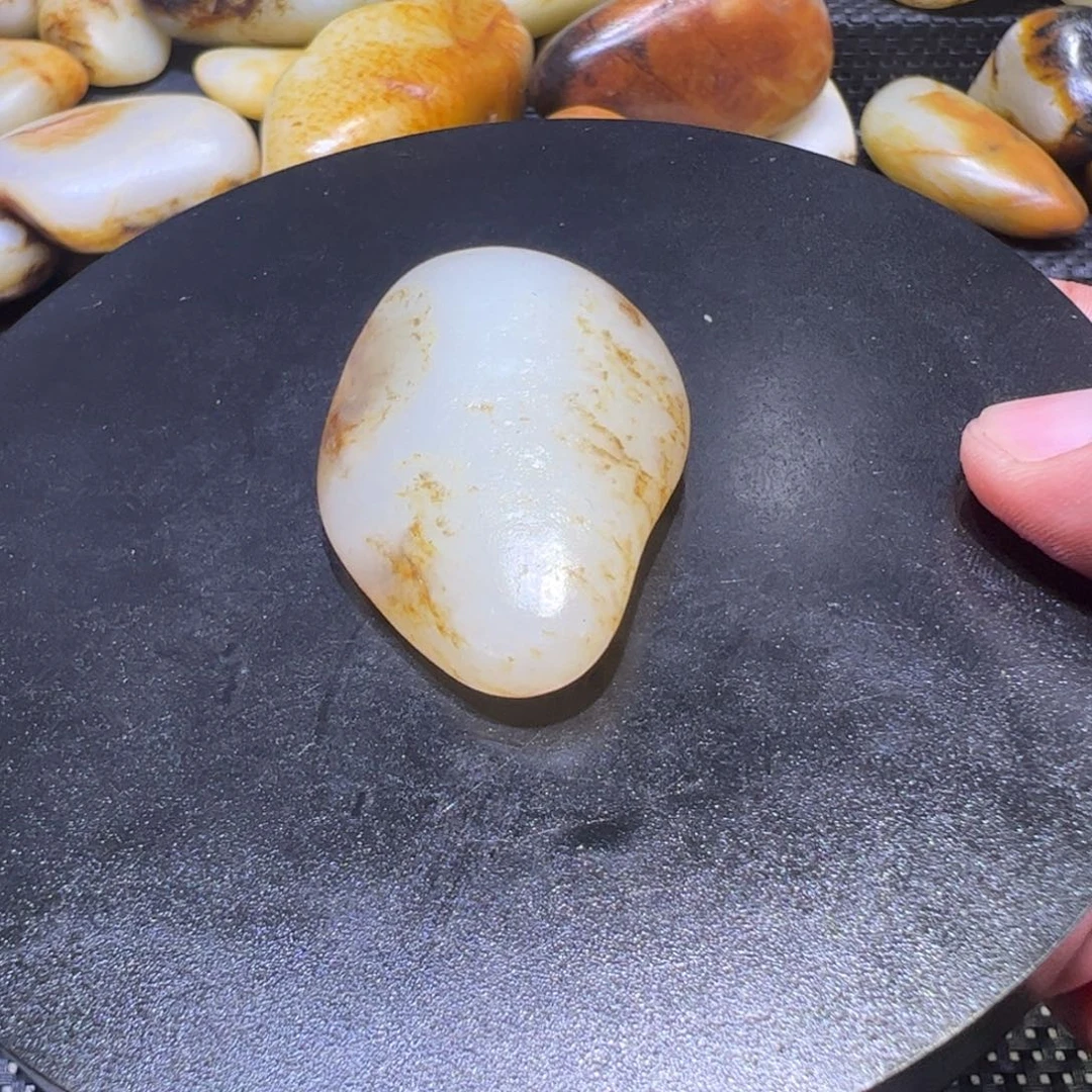 和田玉（子料）未镶嵌颈饰35