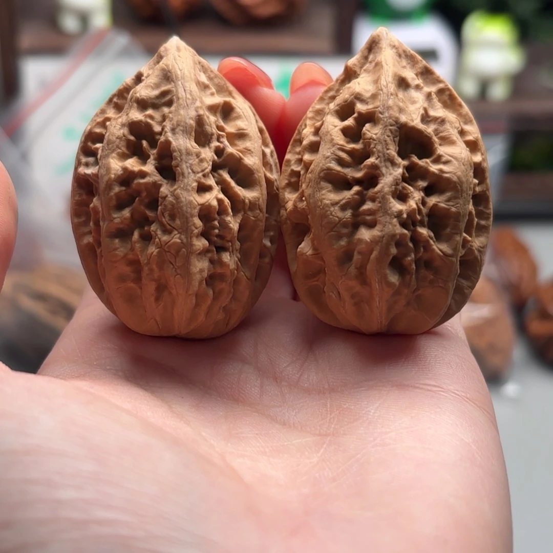 文玩核桃把件小蛙花皮125