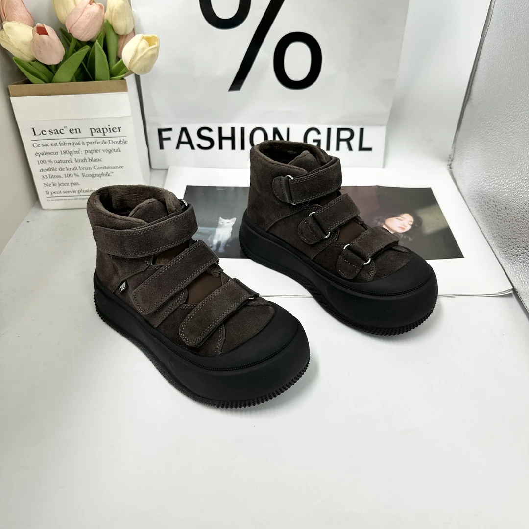 新款气质休闲百搭女士{大棉}休闲鞋A/XYX/1688-2