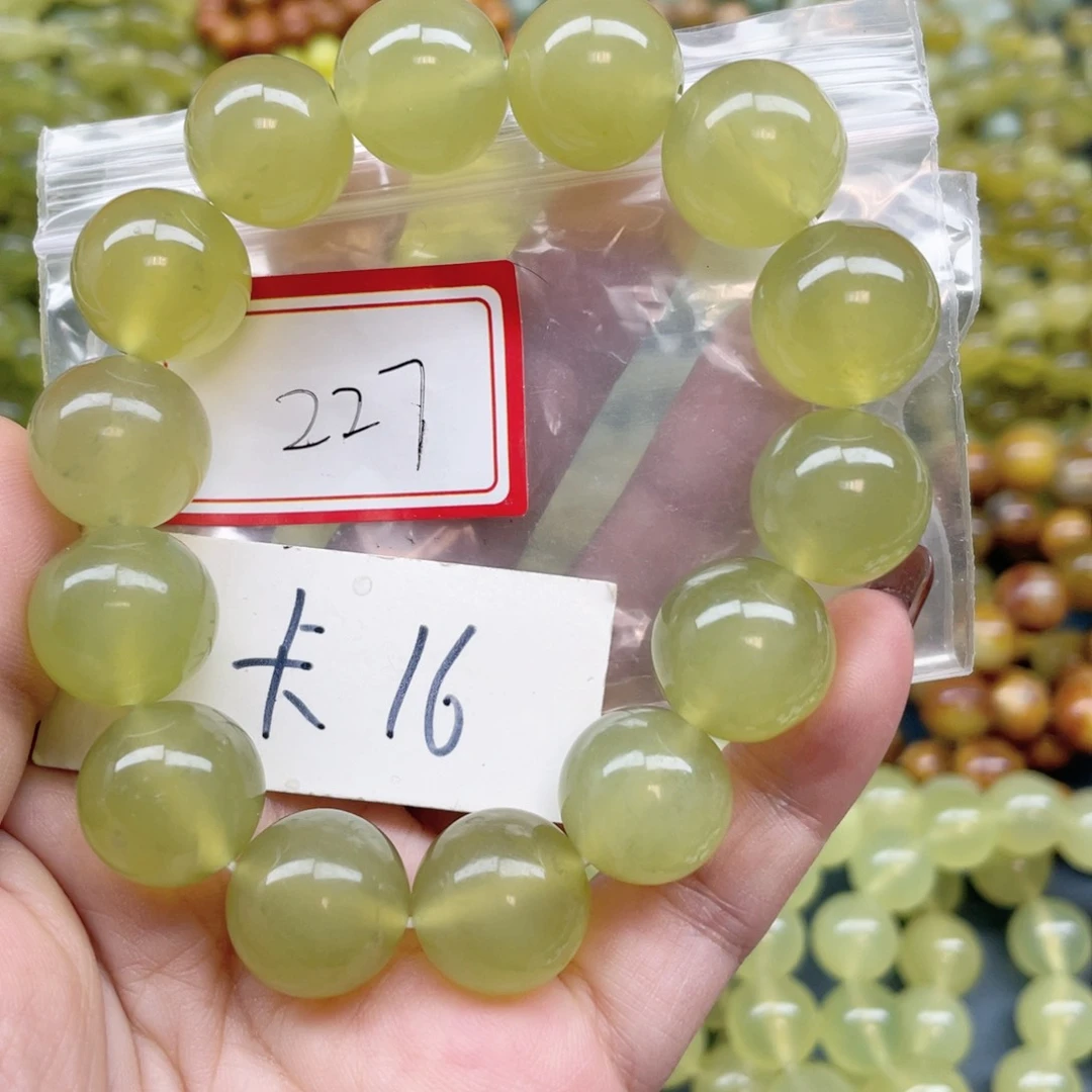 未镶嵌蛇纹石玉手串西**。