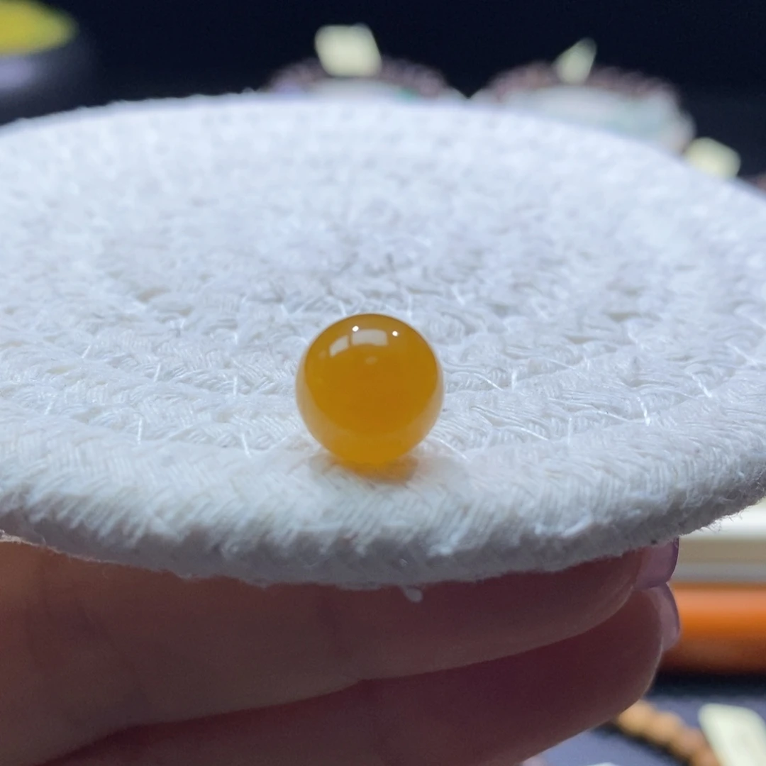 翡翠未镶嵌颈饰冰黄满色卡10mm