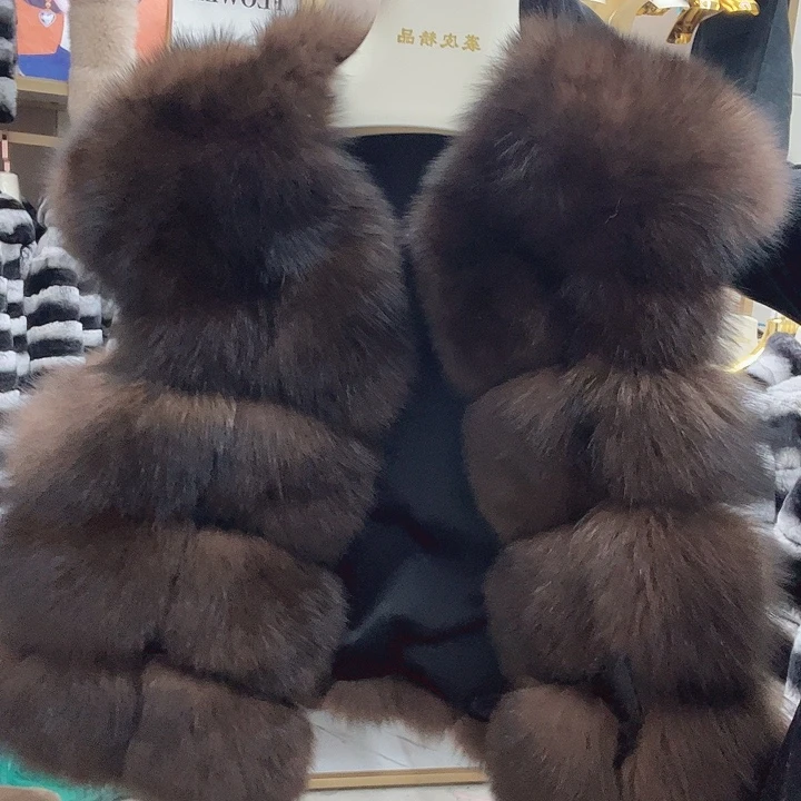 美丽诺羊毛小飞袖狐狸毛马夹