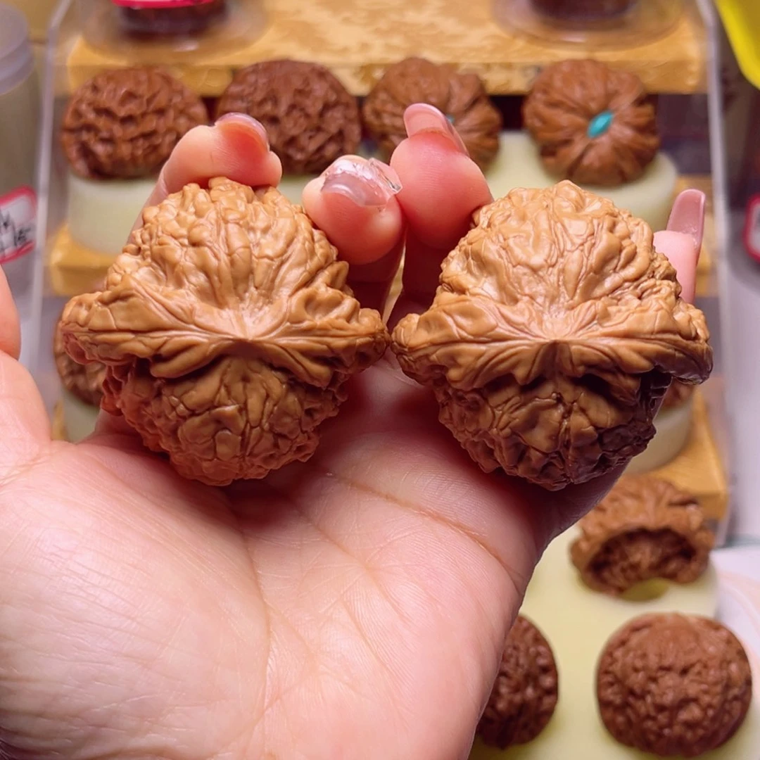 文玩核桃吊坠51尺全品大龙鼎