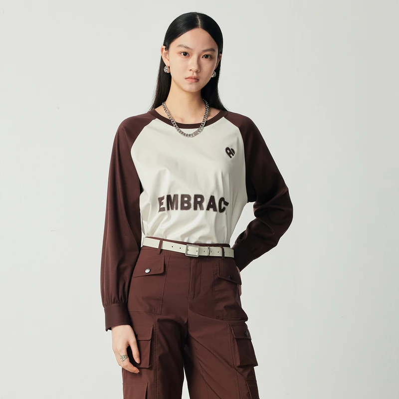 H·GENTEEL荷高23新秋装女复古撞色插肩印花长袖T恤GCD34620672