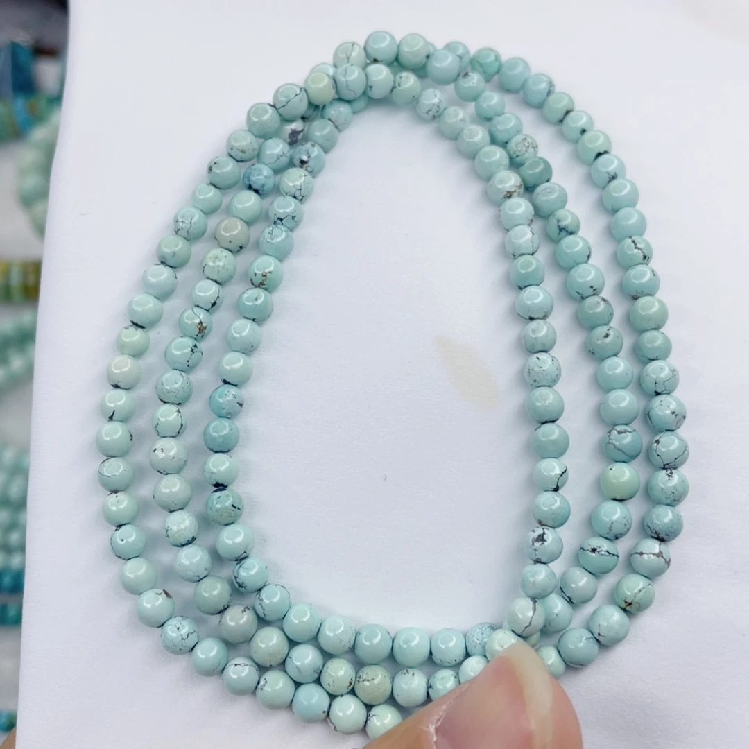 梁***娜绿松石未镶嵌颈饰