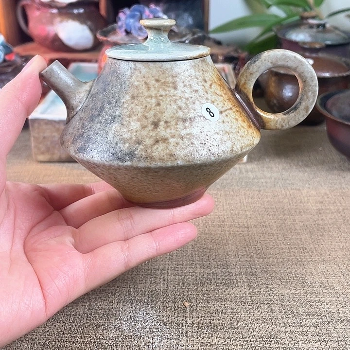 瓷片景德镇柴烧。  菱形壶。    26号