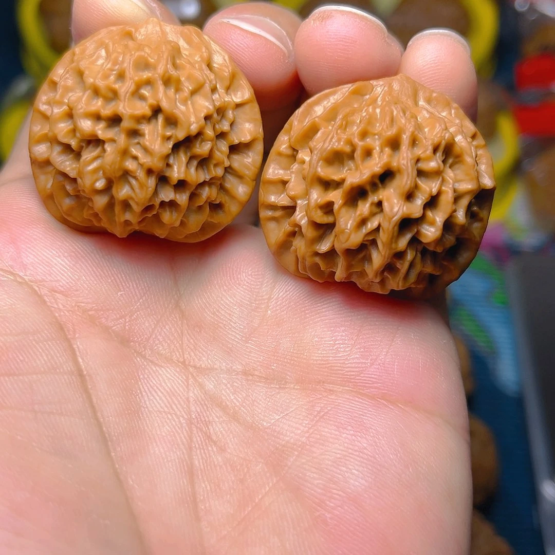 文玩核桃吊坠秦闷