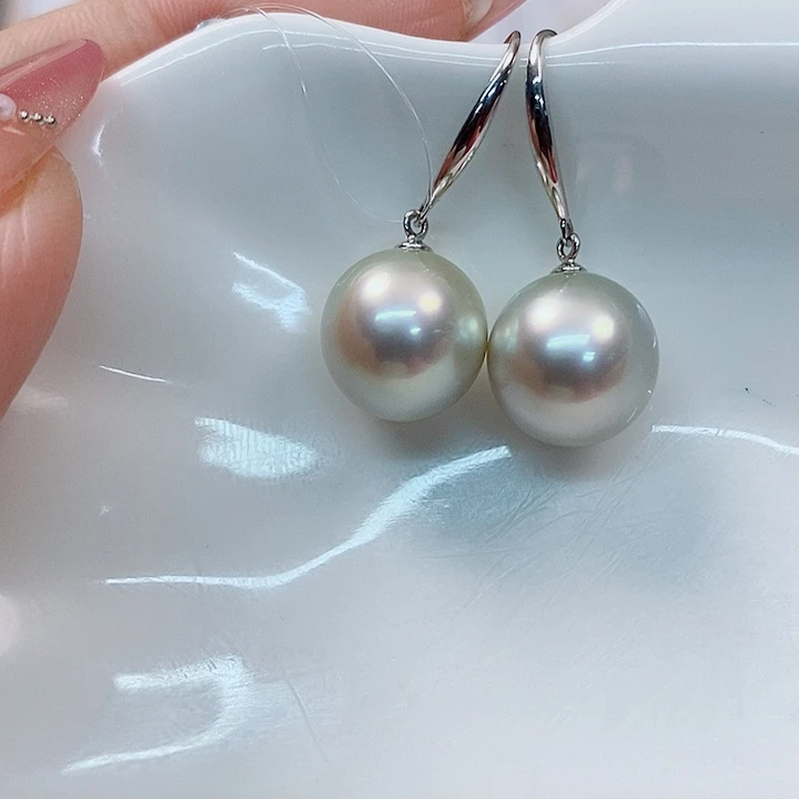 海水珍珠耳饰18K金镶嵌澳白11-12mm