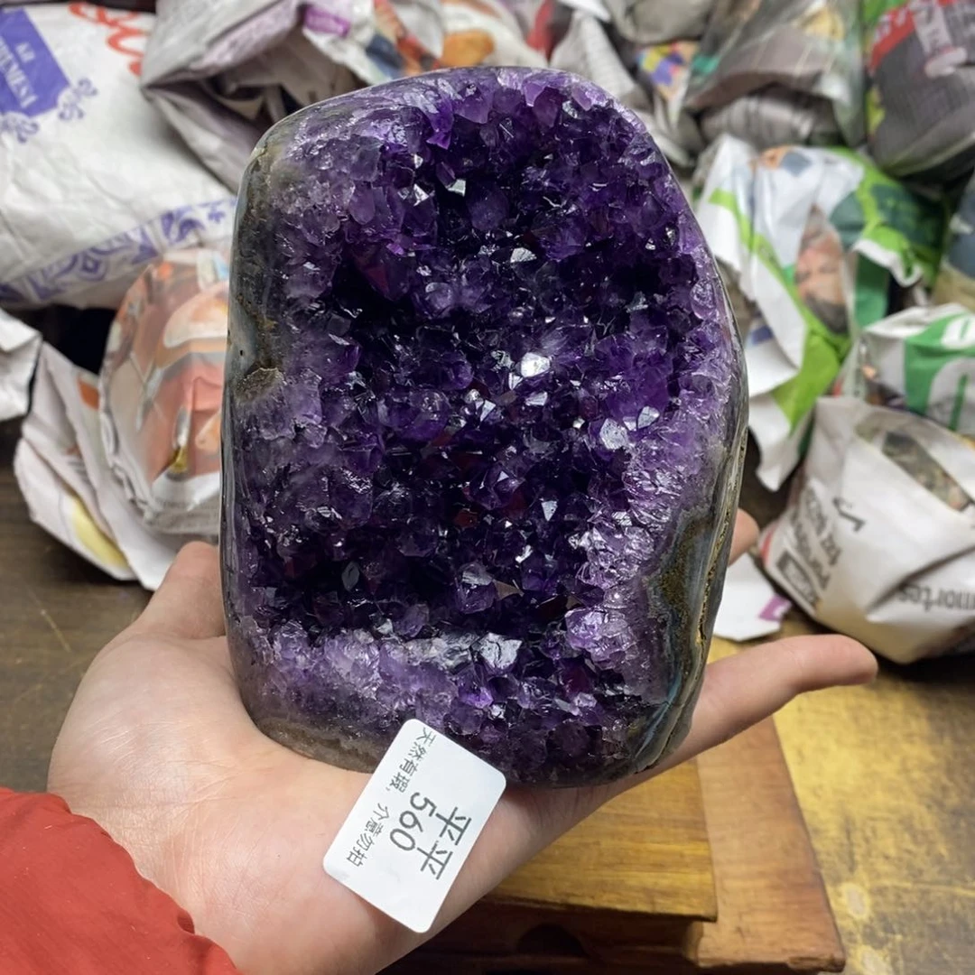 紫晶乌拉圭未镶嵌