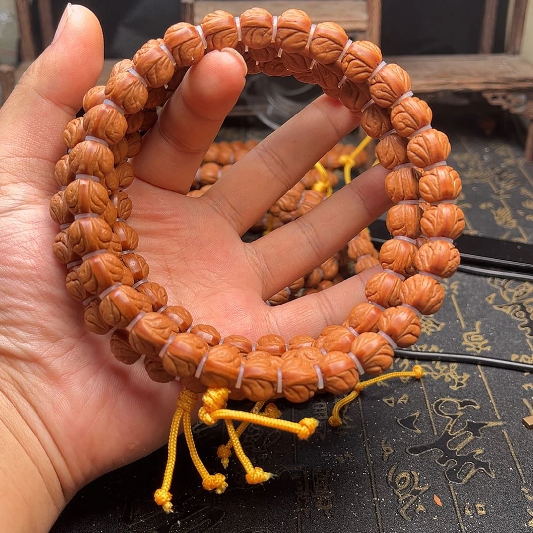 吊坠桃核小龙纹手持