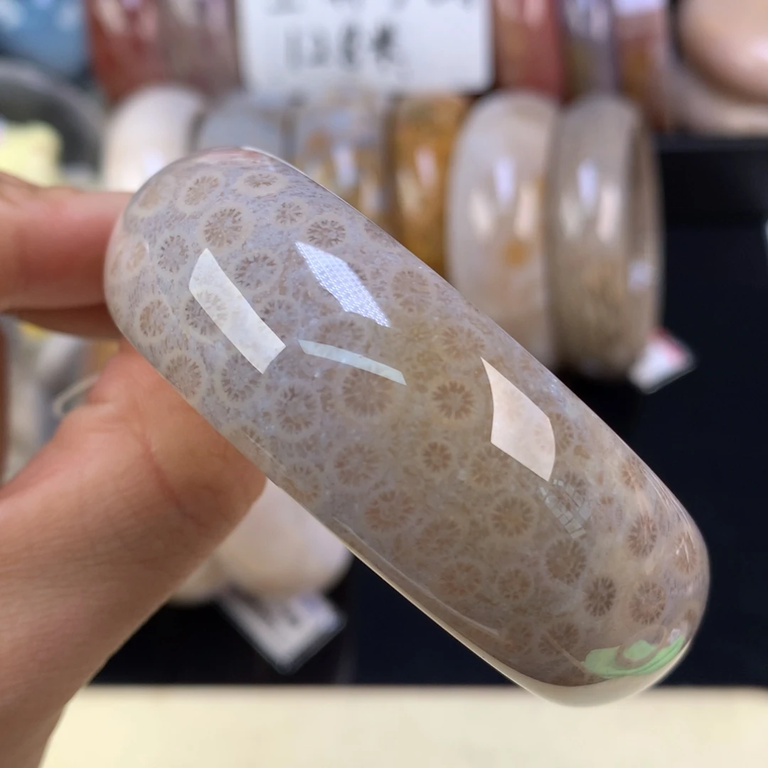 硅化珊瑚（珊瑚玉）未镶嵌吊坠(赠链)上新51.9圈（76号）