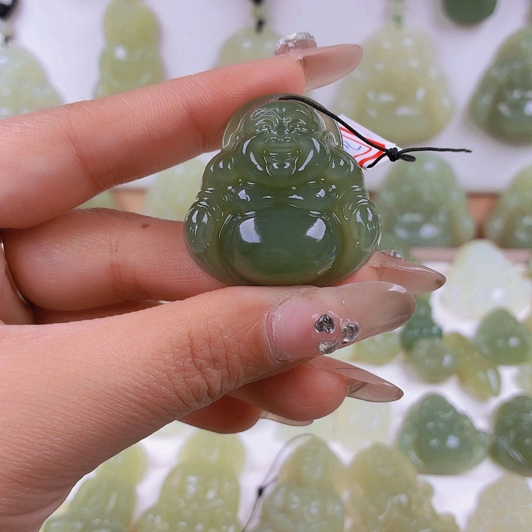 和田玉未镶嵌颈饰35尺寸的佛公