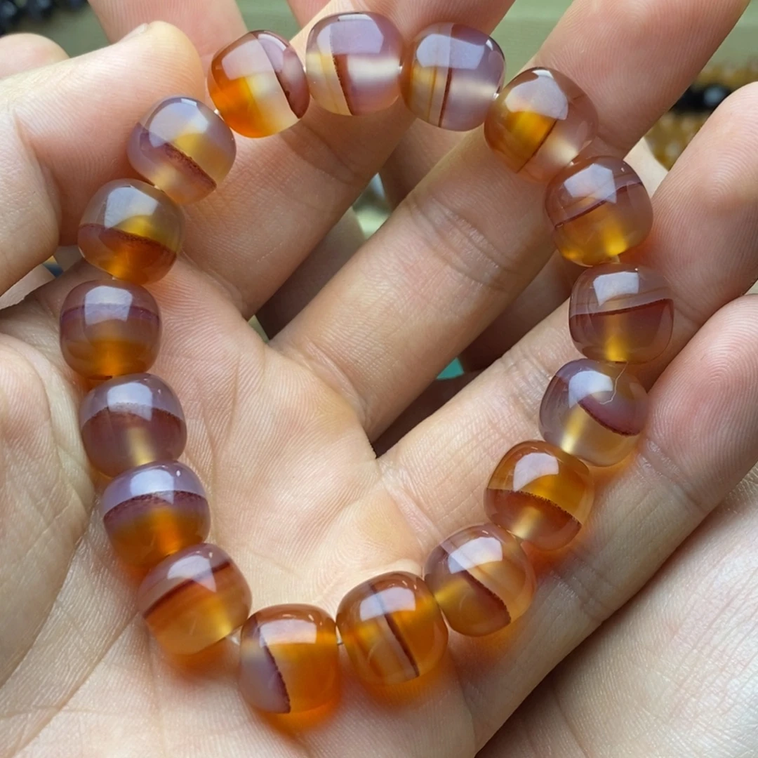 陈***前玛瑙/玉髓未镶嵌手链