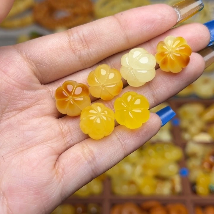蜜蜡未镶嵌珠宝奇石-170-天然蜜蜡满蜡俏色南瓜珠一个
