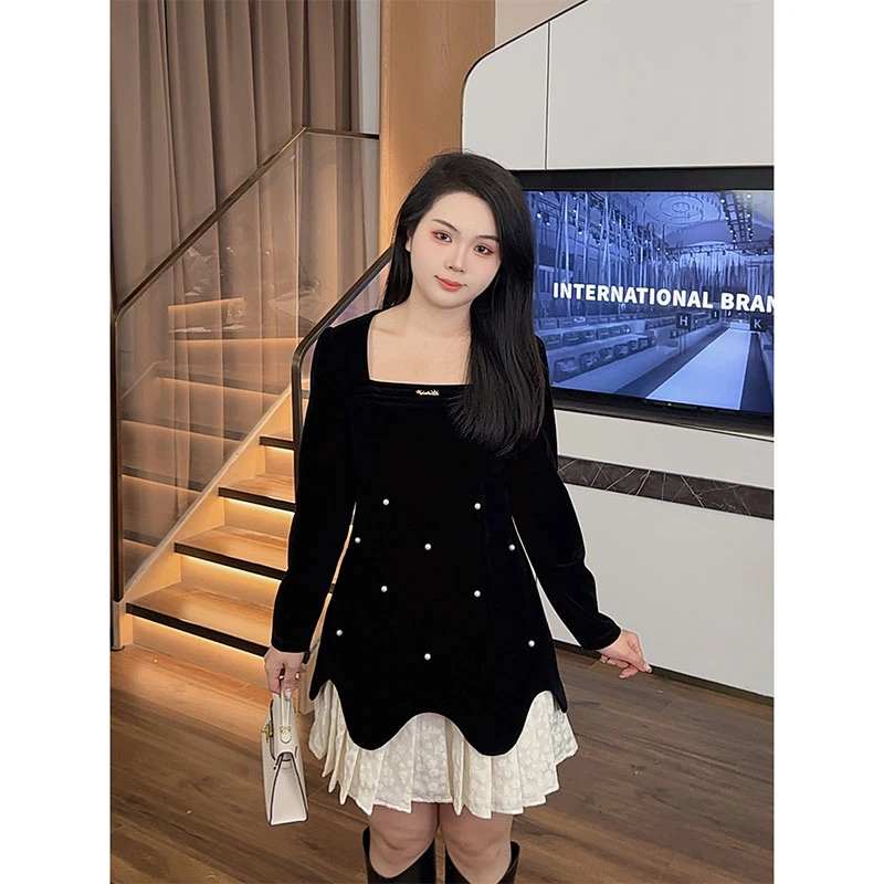 大梦微胖定制【DDM1077】法式赫本风黑色方领百褶连衣裙