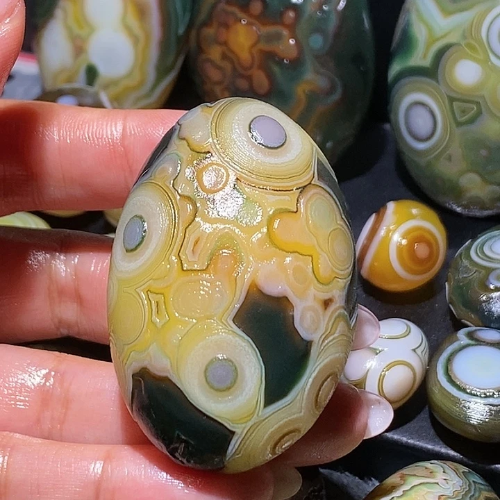 玛瑙/玉髓未镶嵌珠宝奇石23