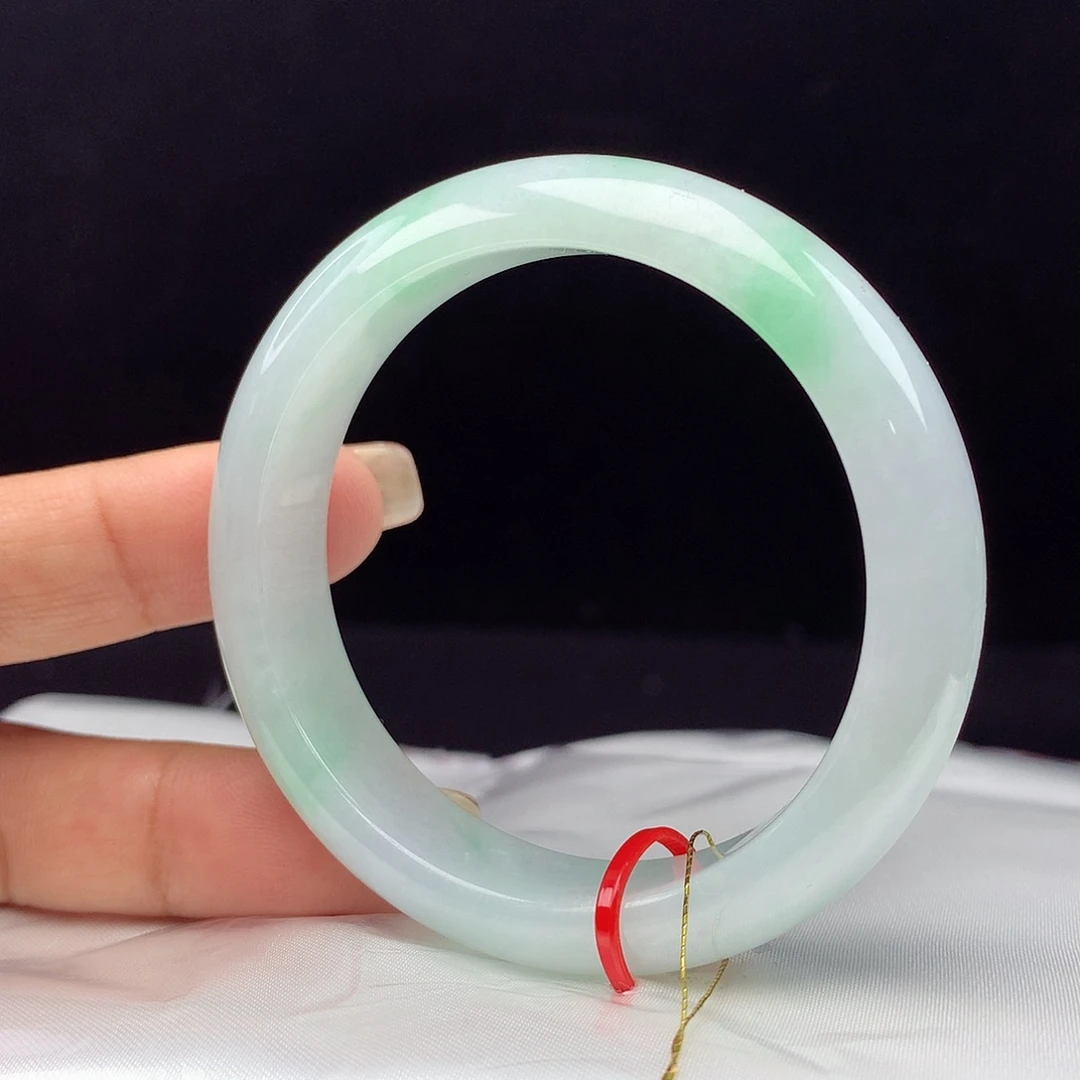 翡翠手镯未镶嵌51圈 0165